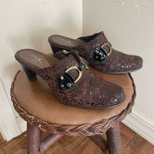 Romus size 39 UK 7.5 US brown leather mule slide-on heel bootie w/ black design